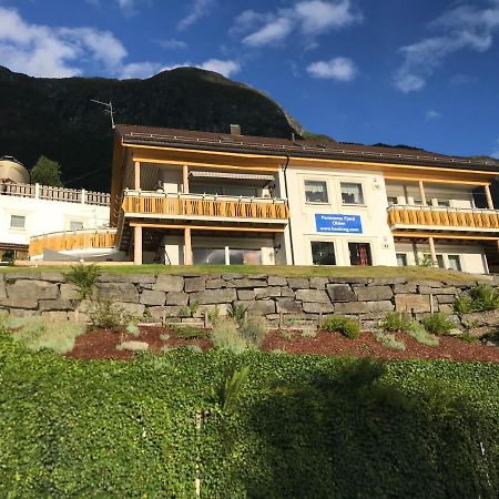 Panorama Fjord Olden Apartment Exterior photo